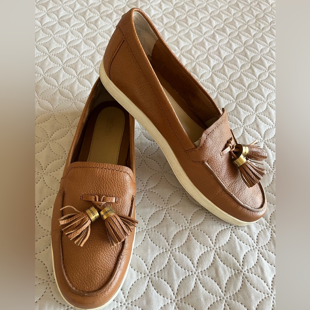 MICHAEL Michael Kors Leather Tassel Moccasin Slip on Loafer Size 7.5 M
